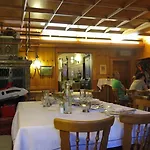 ホテル Landgasthof-hotel Adler