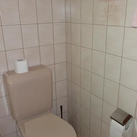 מלון Landgasthof-hotel Adler *