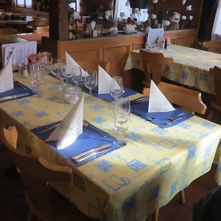 מלון Landgasthof-hotel Adler